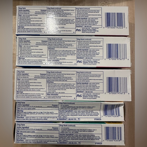 Lot of 6 Crest Pro-Health Clean Mint, Gel & With Scope Toothpaste & a Toothbrush - Picture 6 of 6